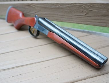 Βελτιώνεται η απόδοση μίας καραμπίνας αν πριονίσεις την κάννη; (βίντεο)